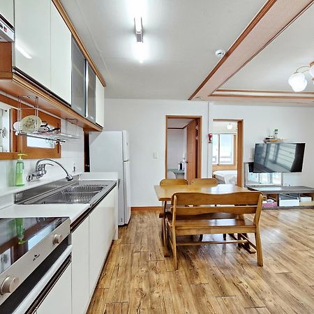 مدينة سيوجويبو Seongsan Sunrise Pension المظهر الخارجي الصورة